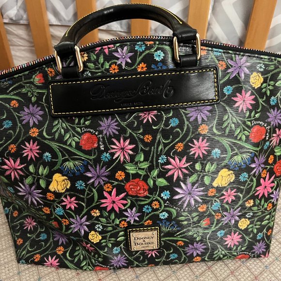 Dooney & Bourke Accessories - Dooney & Bourke Flower Printed Purse